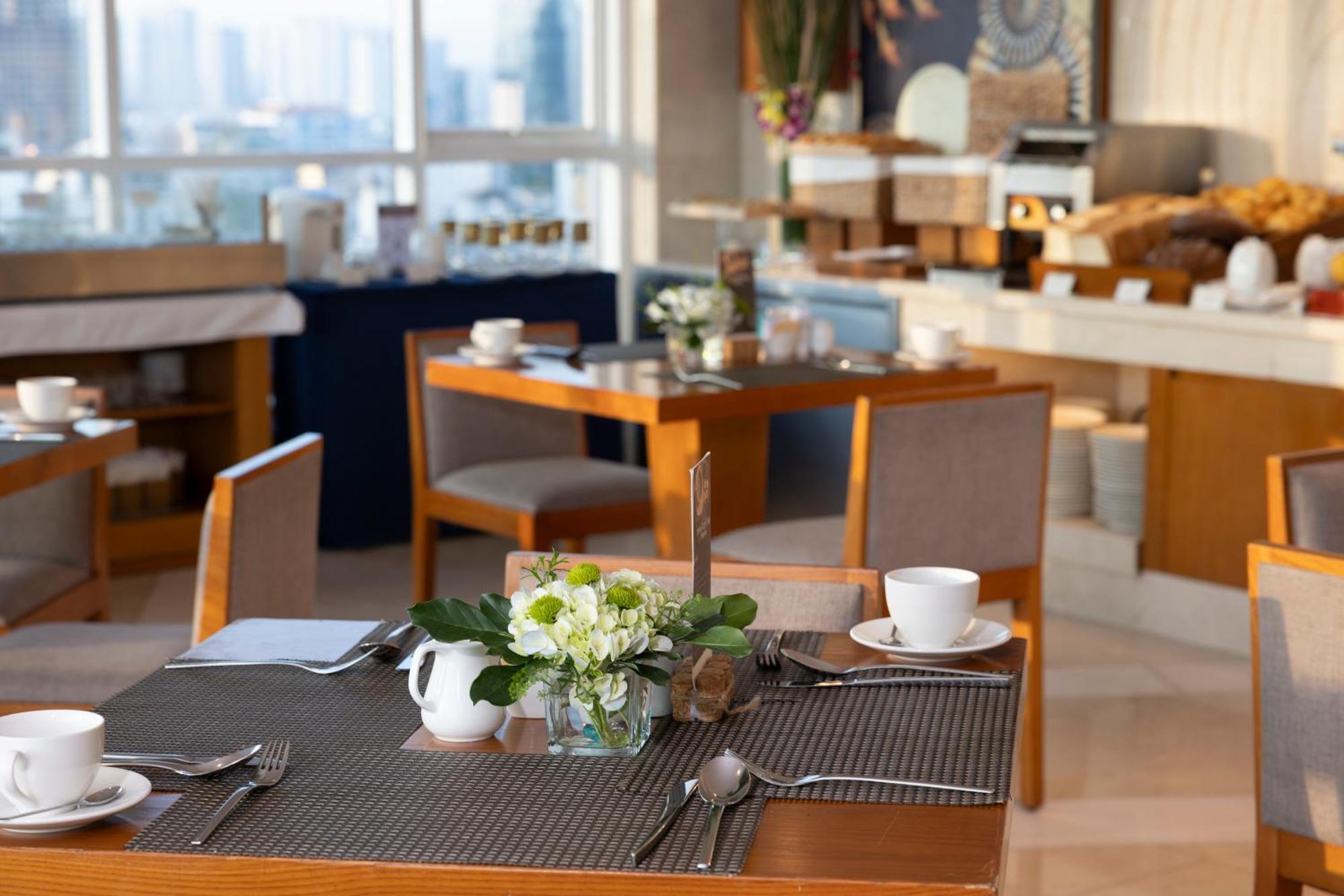 Harmony Saigon Hotel & Spa Hô Chi Minh-Ville Extérieur photo